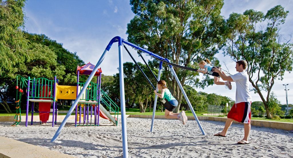 בסלטון Broadwater Resort Wa Tourism Awards 2024 Gold Winner מראה חיצוני תמונה